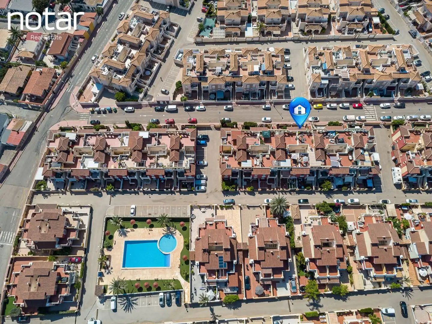 Außenansicht von Wohnungen zum Verkauf in Torrevieja mit Privatgarten, Terrasse und Gemeinschaftspool