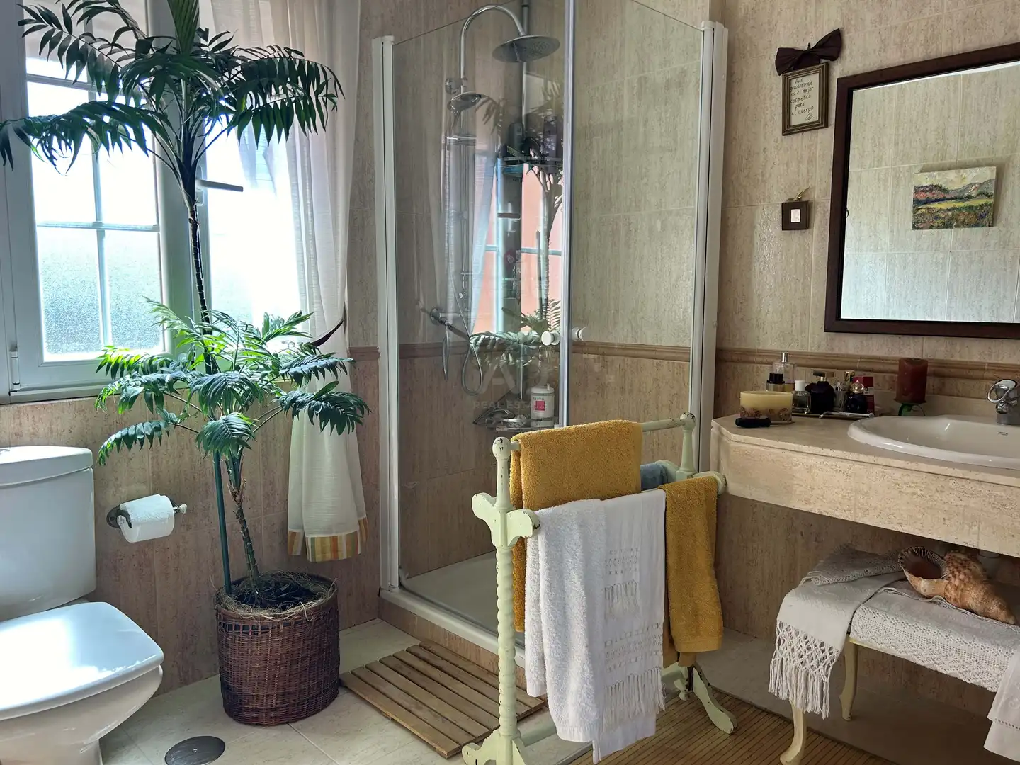 Baño de Casa o chalet en venta en Sariegos con Calefacción, Terraza y Piscina