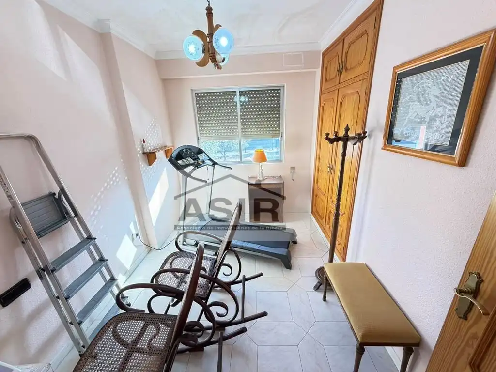 Dormitori de Casa o xalet en venda en Alzira amb Aire condicionat i Terrassa