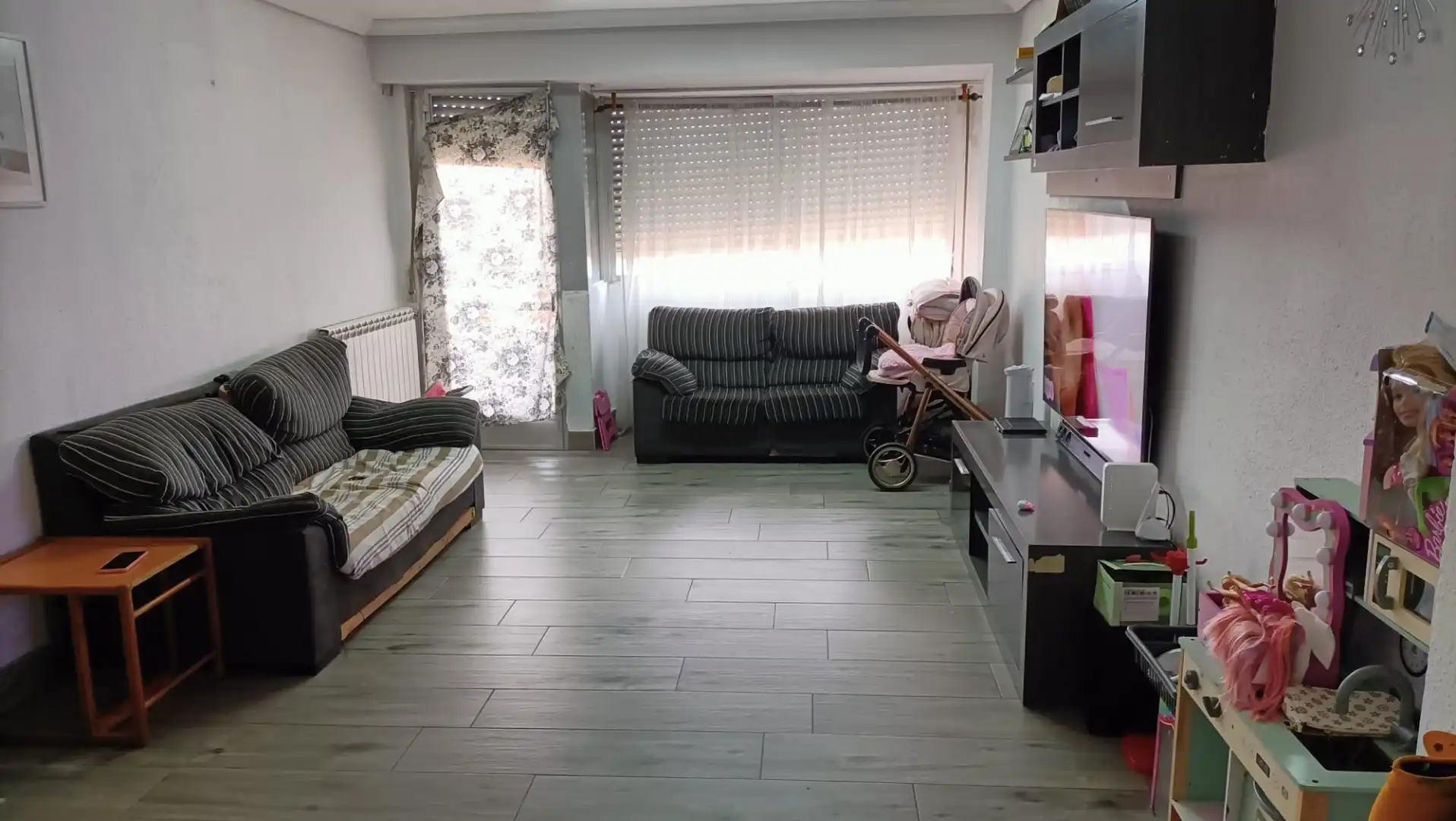 Living room of Flat for sale in Venta de Baños  with Heating and Balcony