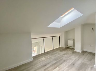 Duplex con ascensore in vendita a Avenida SANT JOAN LES ABADESSES 33