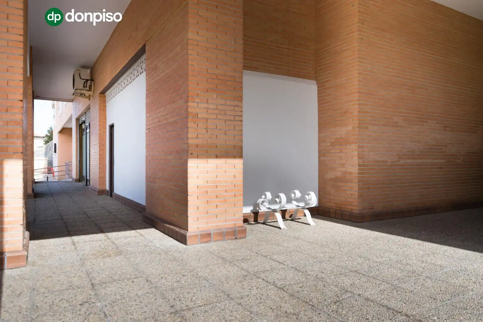 Business premises for sale in Calle JULIO CESAR, imagen 4