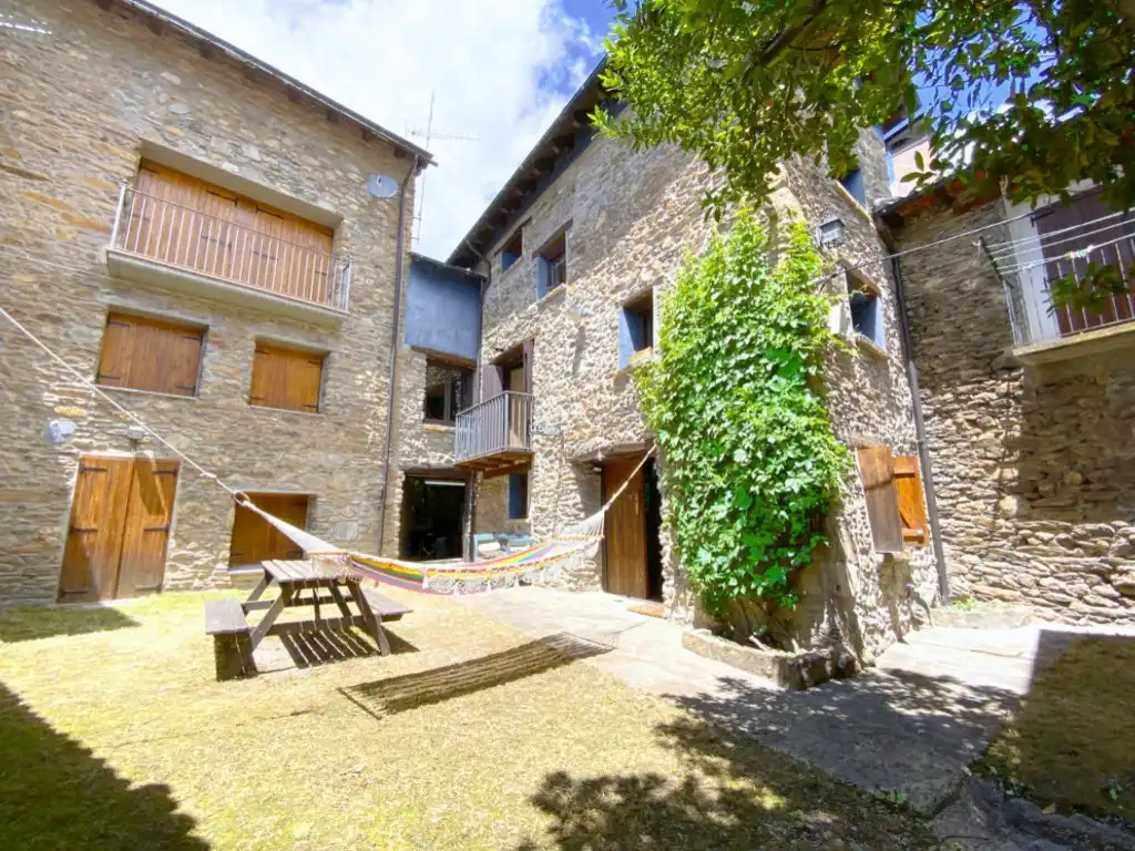 Vista exterior de Casa o xalet en venda en Castejón de Sos