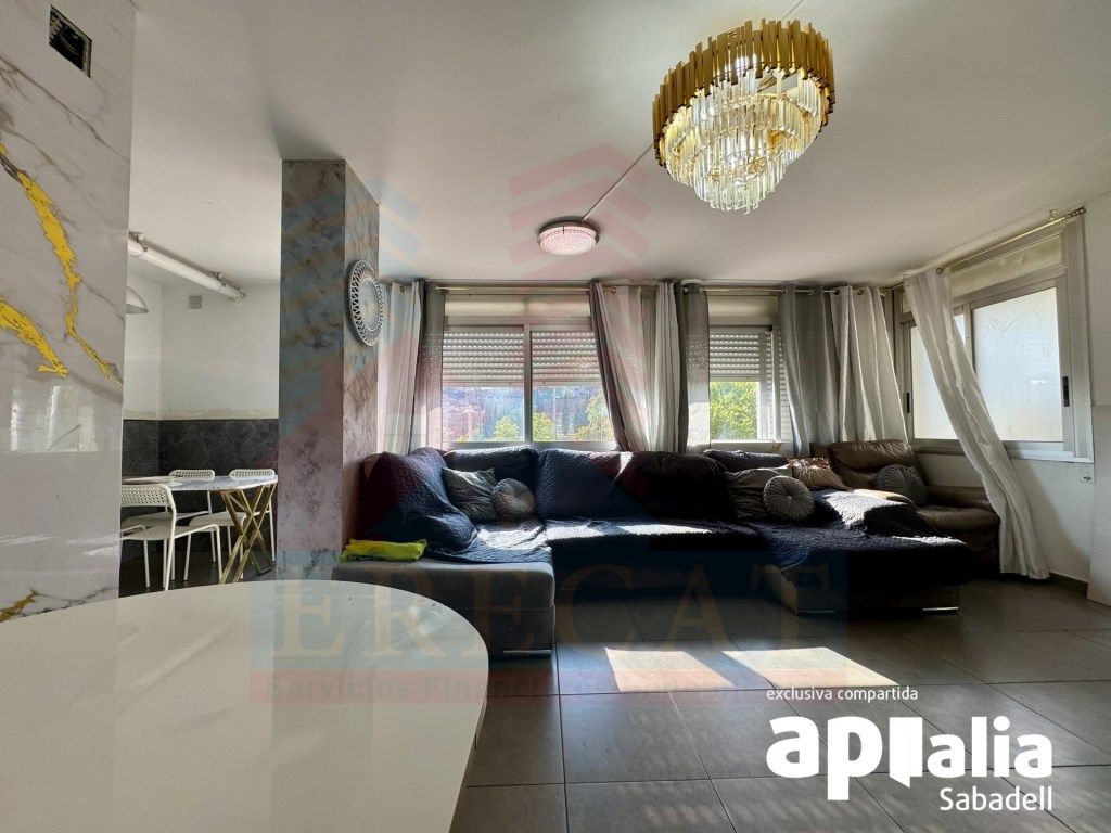 Sala d'estar de Pis en venda en Sabadell