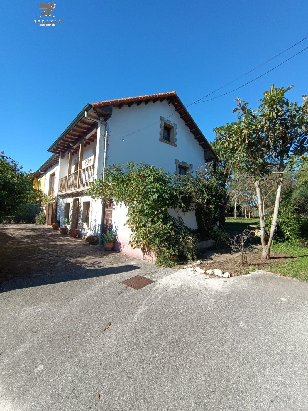 Vista exterior de Casa o chalet en venta en Miengo con Calefacción, Terraza y Trastero
