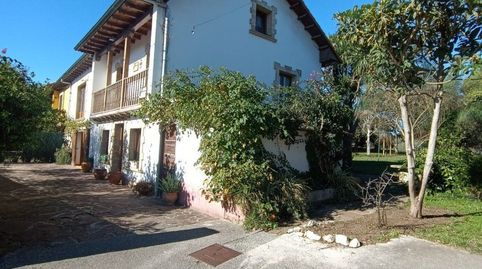 CASA PAREADA EN MIENGO CON AMPLIA PARCELA
