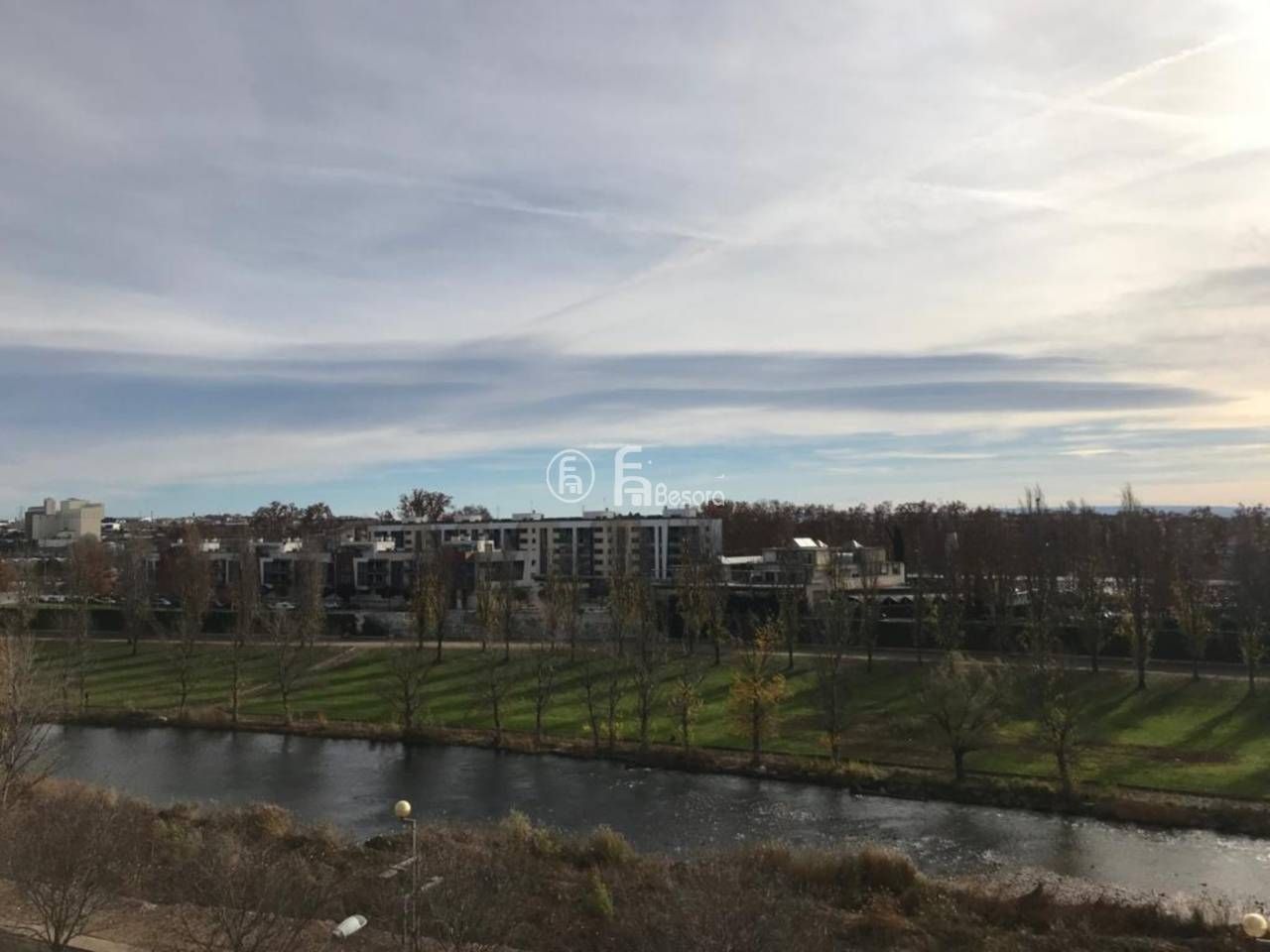 Flat for sale in Segre, Rambla Ferran