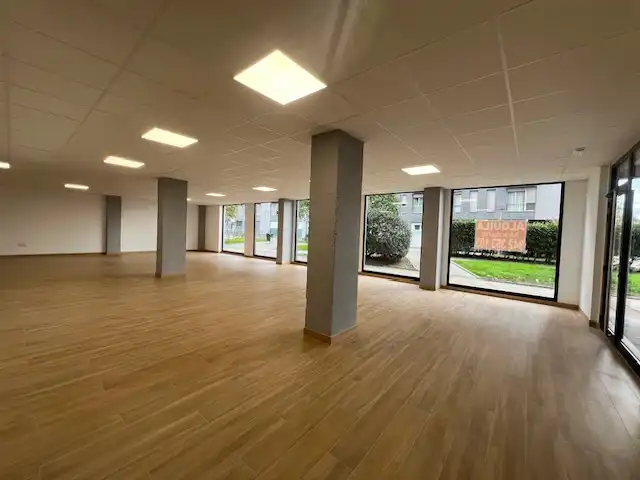 Commercial properties for rent in Santander