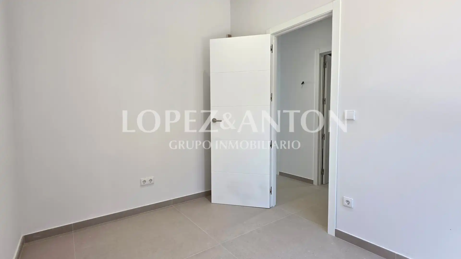 Casa adosada en venta en Benaguasil con Aire acondicionado, Calefacción y Terraza