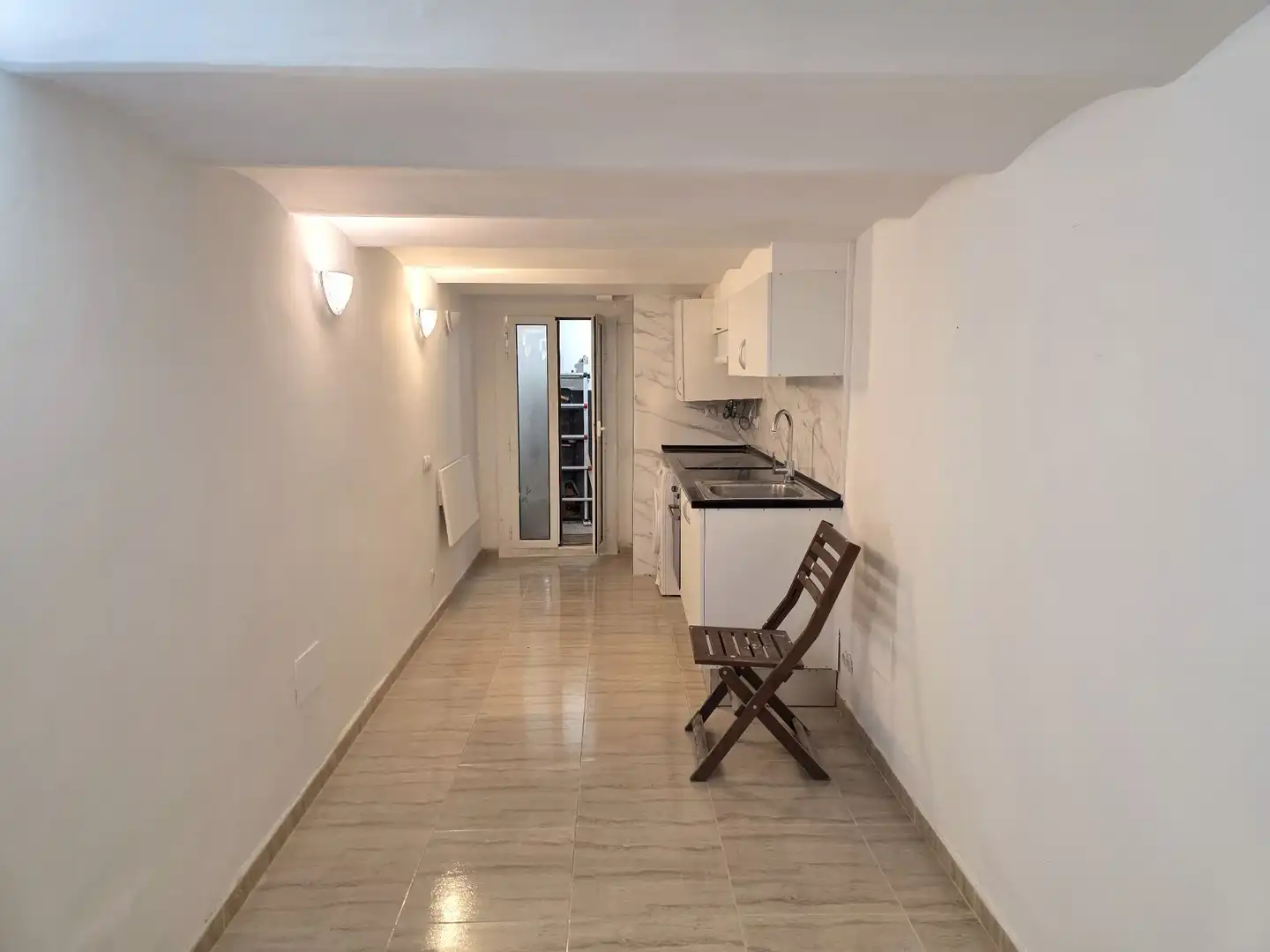 Local comercial en venta en Diputaciò, imagen 3
