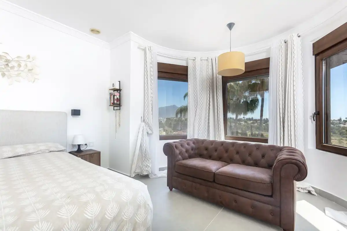 Chalet con piscina en venta en atalaya, imagen 18