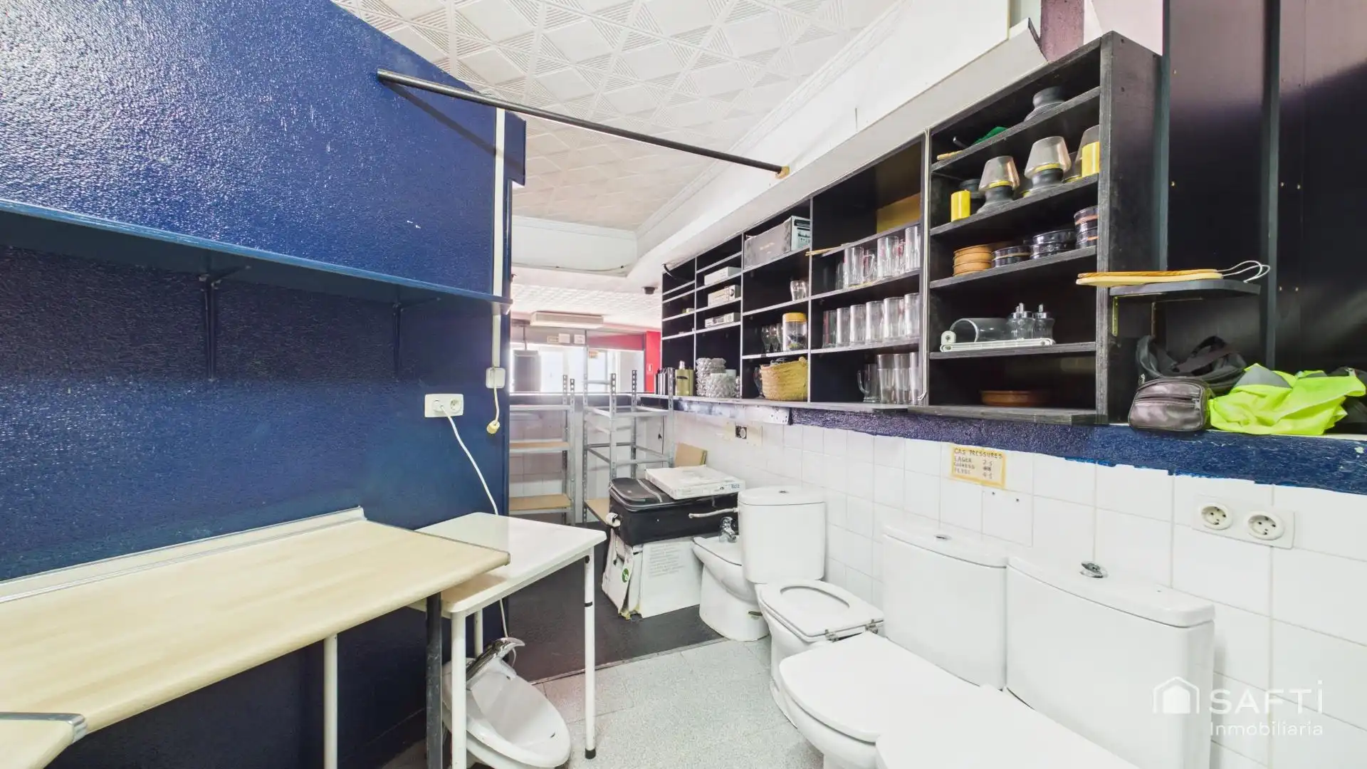 Cocina de Local en venta en Calvià con Aire acondicionado