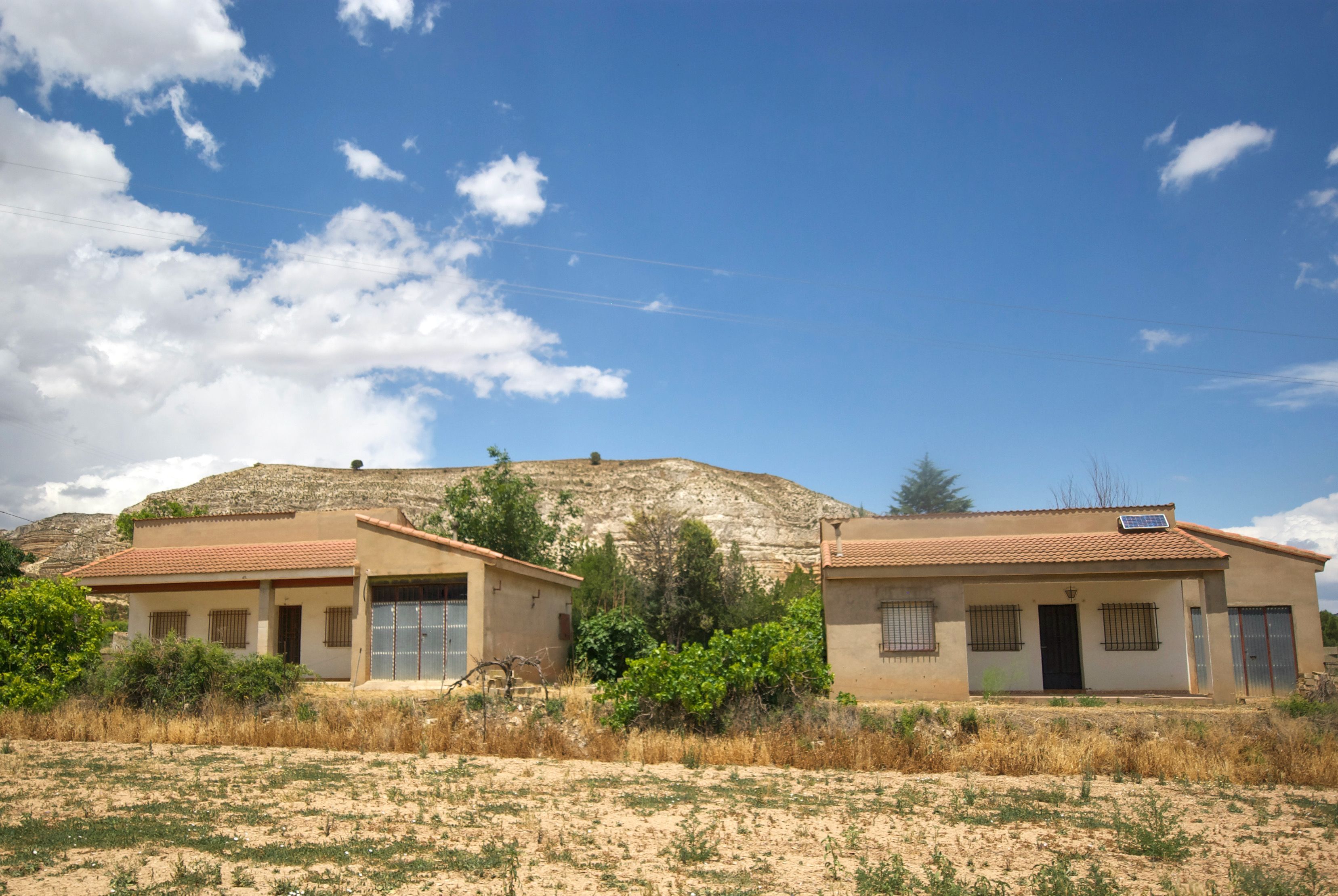 Exterior view of House or chalet for sale in  Teruel Capital  with Private garden and Storage room