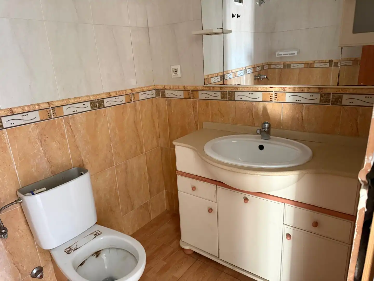 Baño de Piso en venta en Sevilla con Terraza