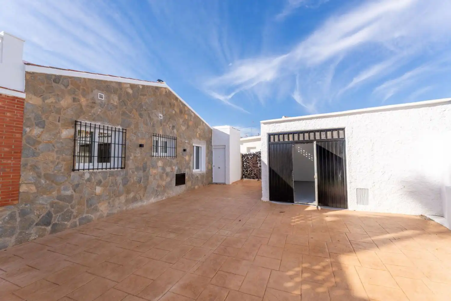 Detached house with pool for sale in Playa de los Locos, imagen 34