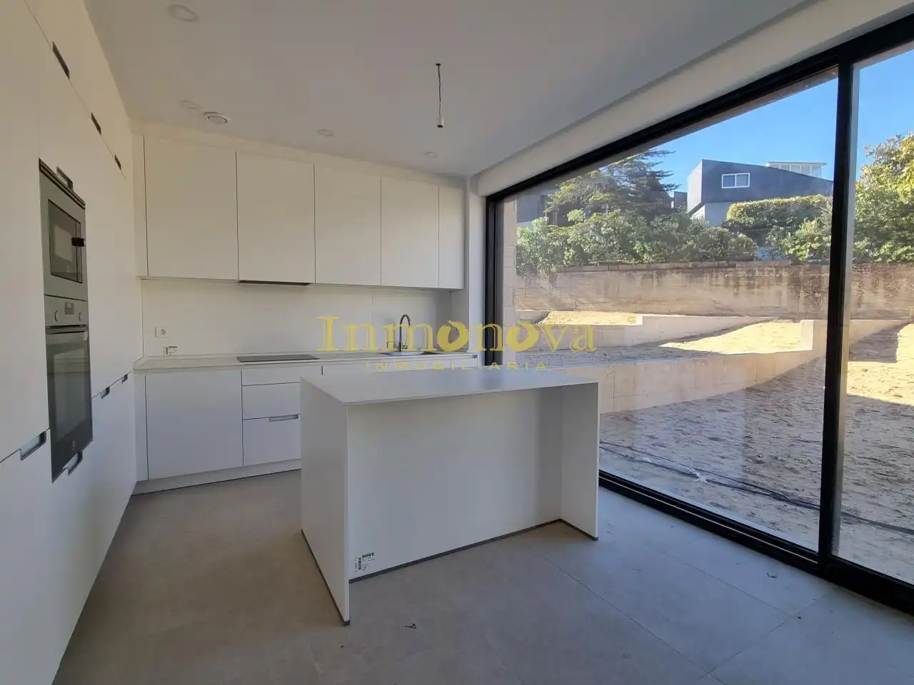 Cocina de Casa adosada en venta en Nigrán con Calefacción, Jardín privado y Terraza