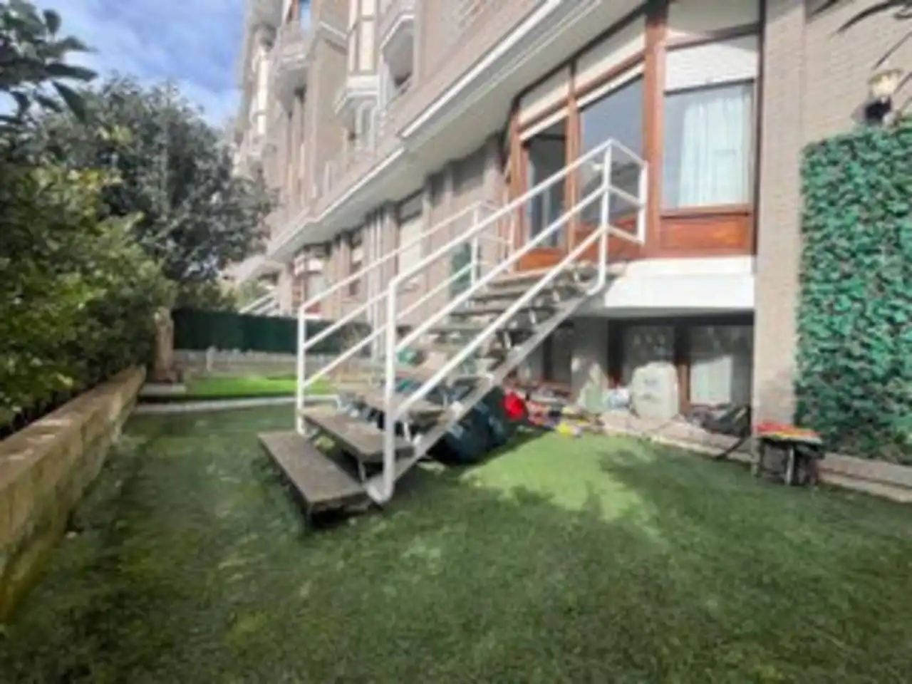 Außenansicht von Maisonette zum Verkauf in Leioa mit Heizung, Privatgarten und Parkett