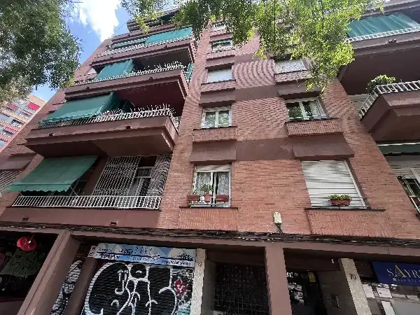 Vista exterior de Pis en venda en Barcelona