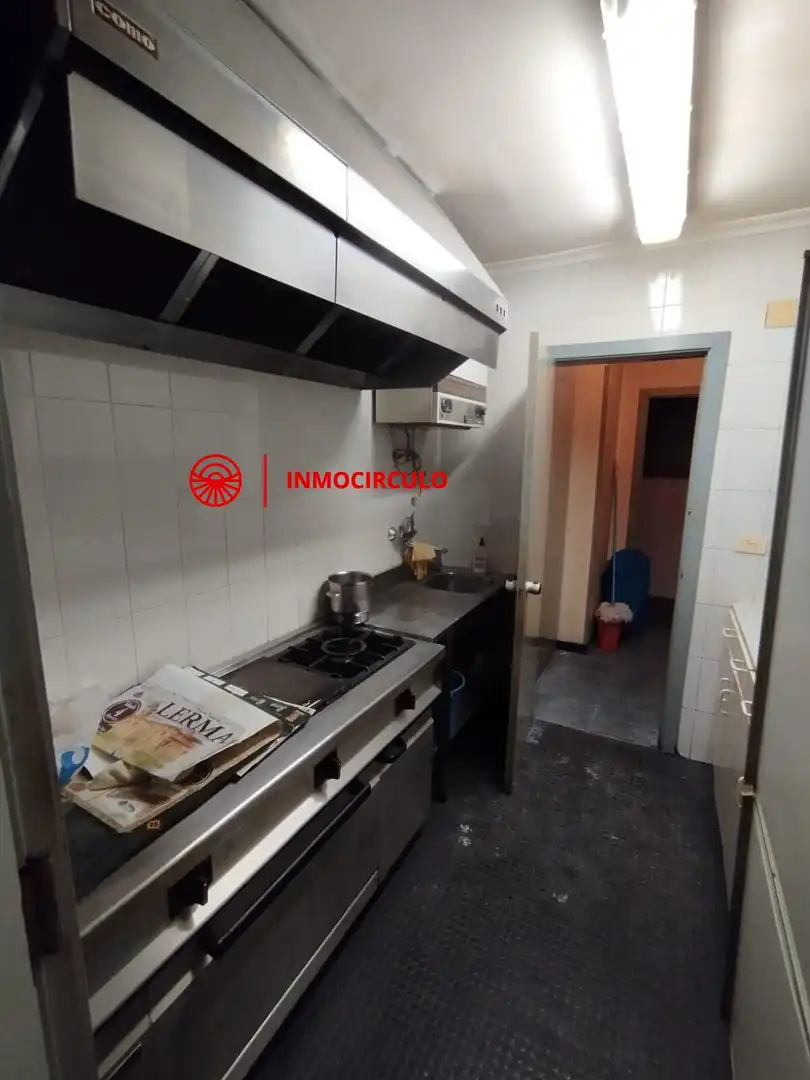 Business premises for sale in Zona Sur - Barrio Cortes, imagen 2