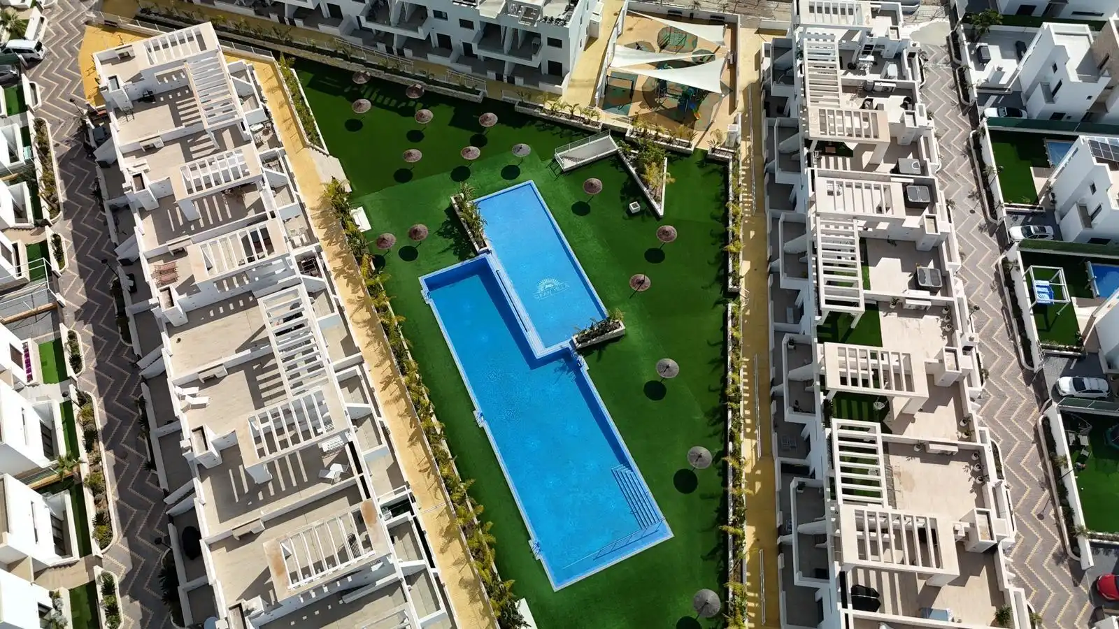 Chalet con piscina en venta en Calle EQUADOR, imagen 45