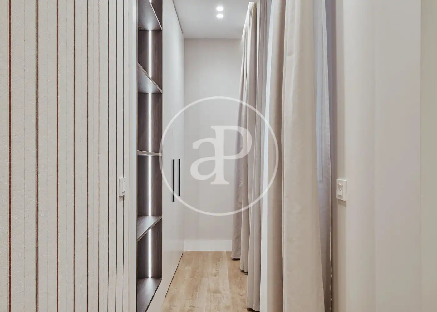 Wohnung zum Verkauf in Madrid mit Klimaanlage, Heizung und Möbliert