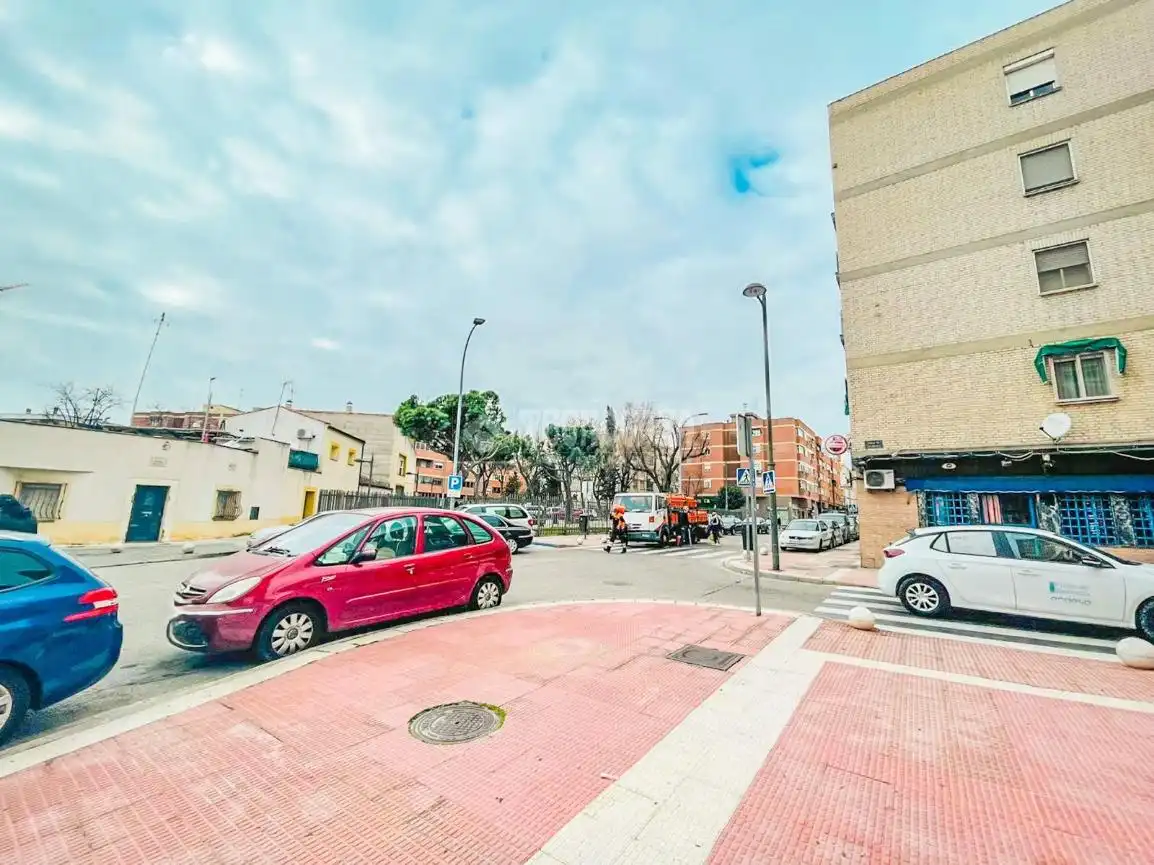 Exterior view of Garage for sale in Parla
