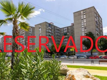Pis amb ascensor en venda a Calle Nueva Vía en Barriada las Torres 2