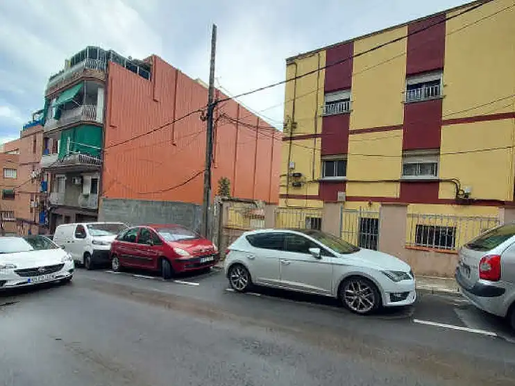Aparcament de Residencial en venda en Santa Coloma de Gramenet