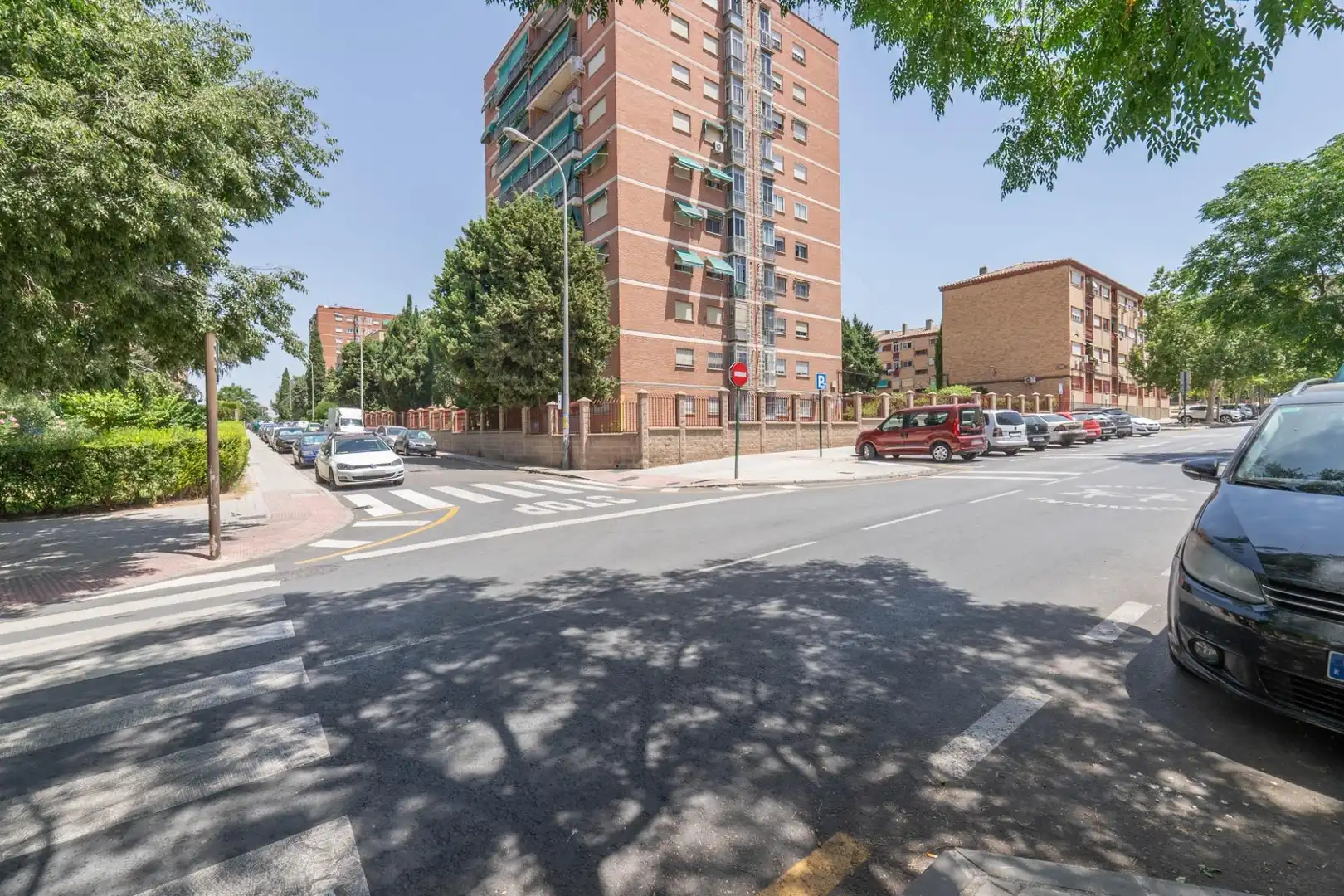 Vista exterior de Pis de lloguer en Granada amb Aire condicionat, Calefacció i Jardí privat