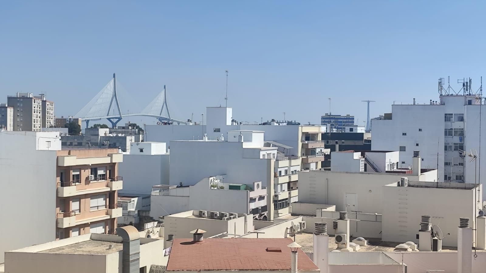 Vista exterior de Piso en venta en  Cádiz Capital