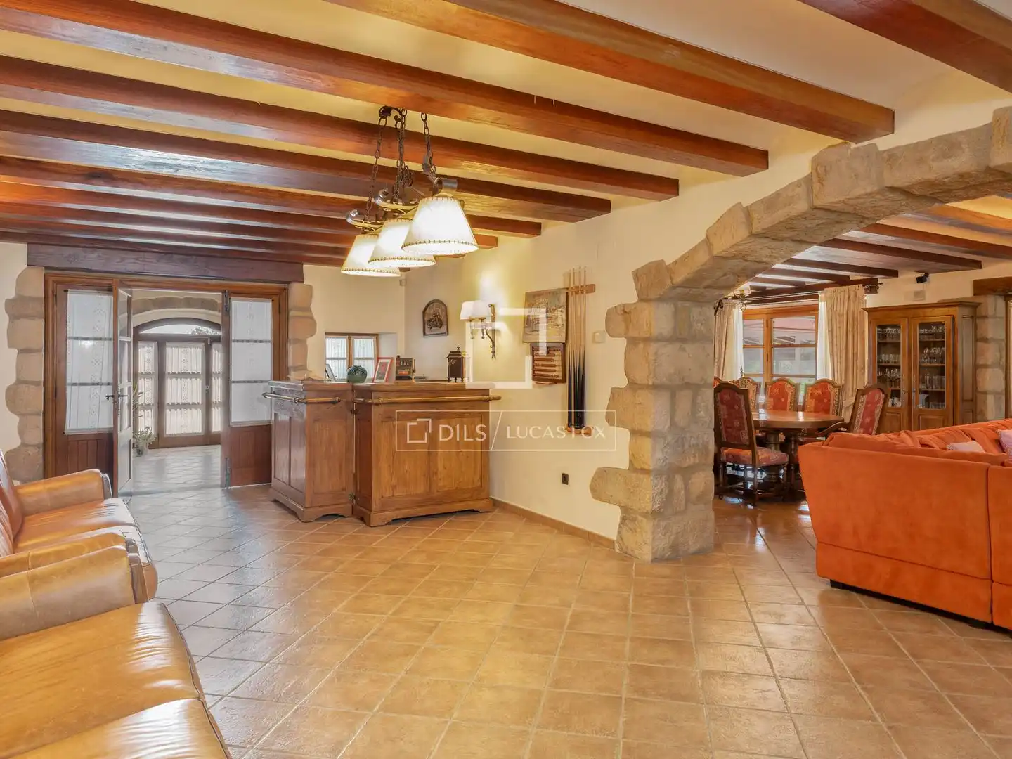 Country homes for sale in Breda  with Air Conditioner, Heating and Private garden