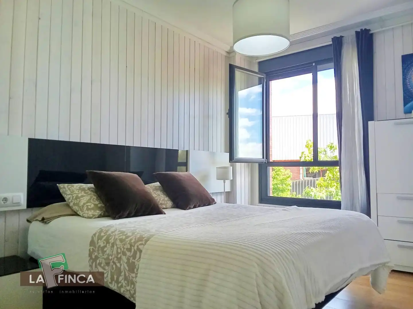 Bedroom of Flat for sale in Siero  with Heating, Terrace and Storage room