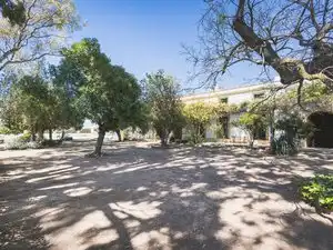 Vista exterior de Finca rústica en venda en Badajoz amb Jardí privat, Terrassa i Piscina