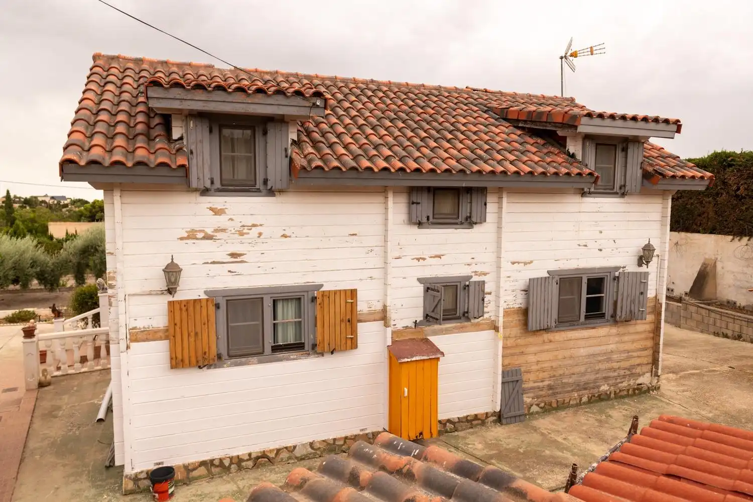 Vista exterior de Casa o xalet en venda en Alicante / Alacant amb Aire condicionat, Calefacció i Jardí privat