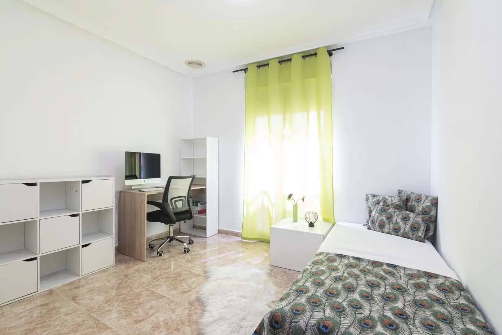 Habitación de Piso en venta en Elche / Elx con Calefacción y Balcón