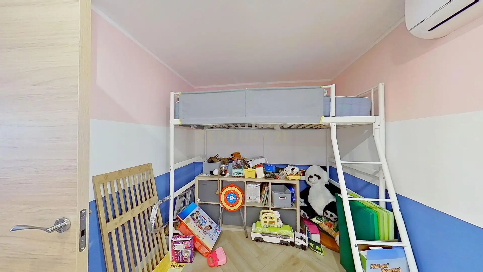 Bedroom of Flat for sale in Málaga  with Air Conditioner, Washing machine and Balcony