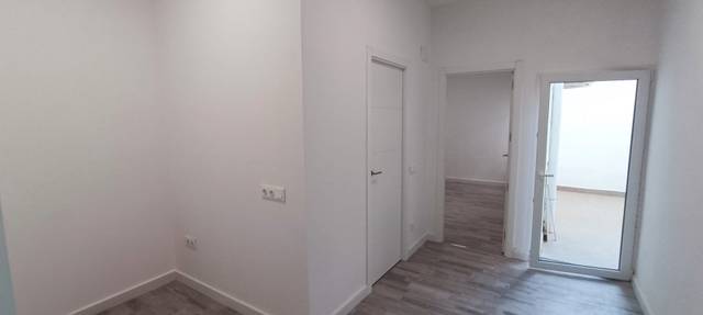 Local comercial en Venta en Calle de Benita López en Los Rosales