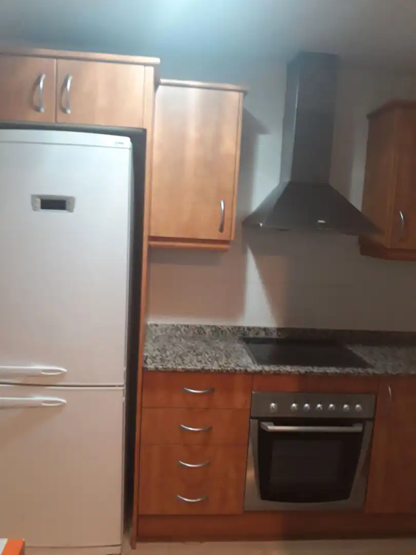 Flat for rent in Carrer Conrado del Campo, Plaza Crevillente - Antiguos Juzgados - El Asilo