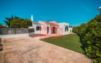 Vista exterior de Casa o xalet en venda en Ciutadella de Menorca amb Aire condicionat, Jardí privat i Terrassa