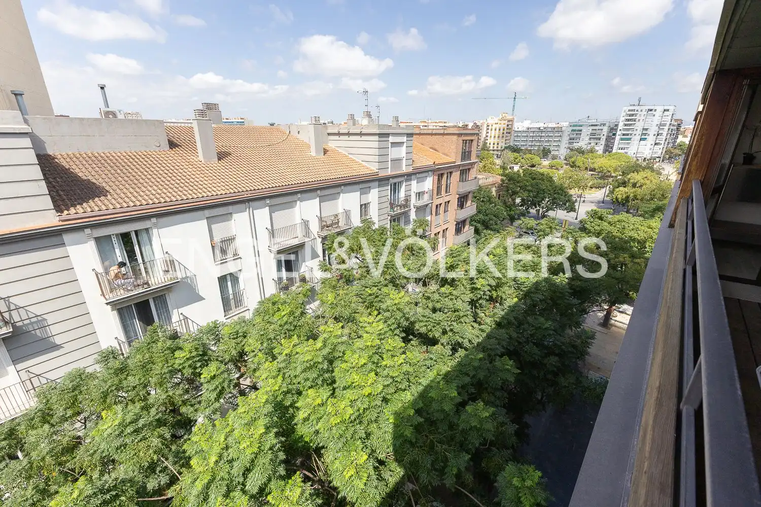 Außenansicht von Wohnung zum Verkauf in Valencia mit Klimaanlage, Heizung und Möbliert