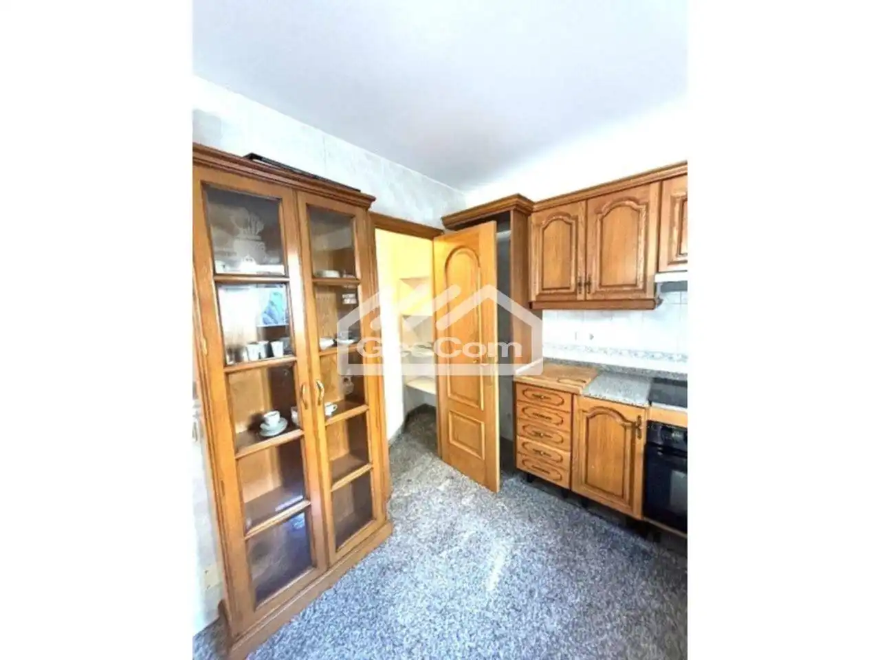 Cocina de Casa adosada en venta en Escaldes – Engordany con Calefacción y Jardín privado