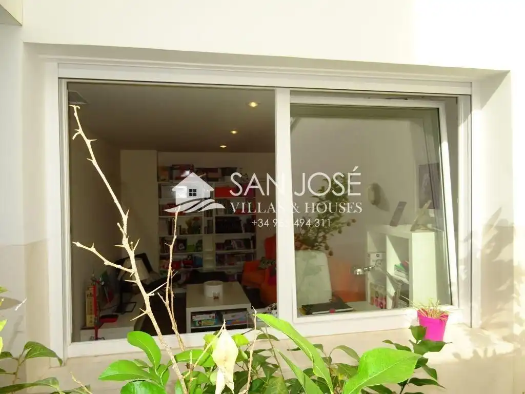 Houses for sale in Aspe  with Air Conditioner, Heating and Private garden