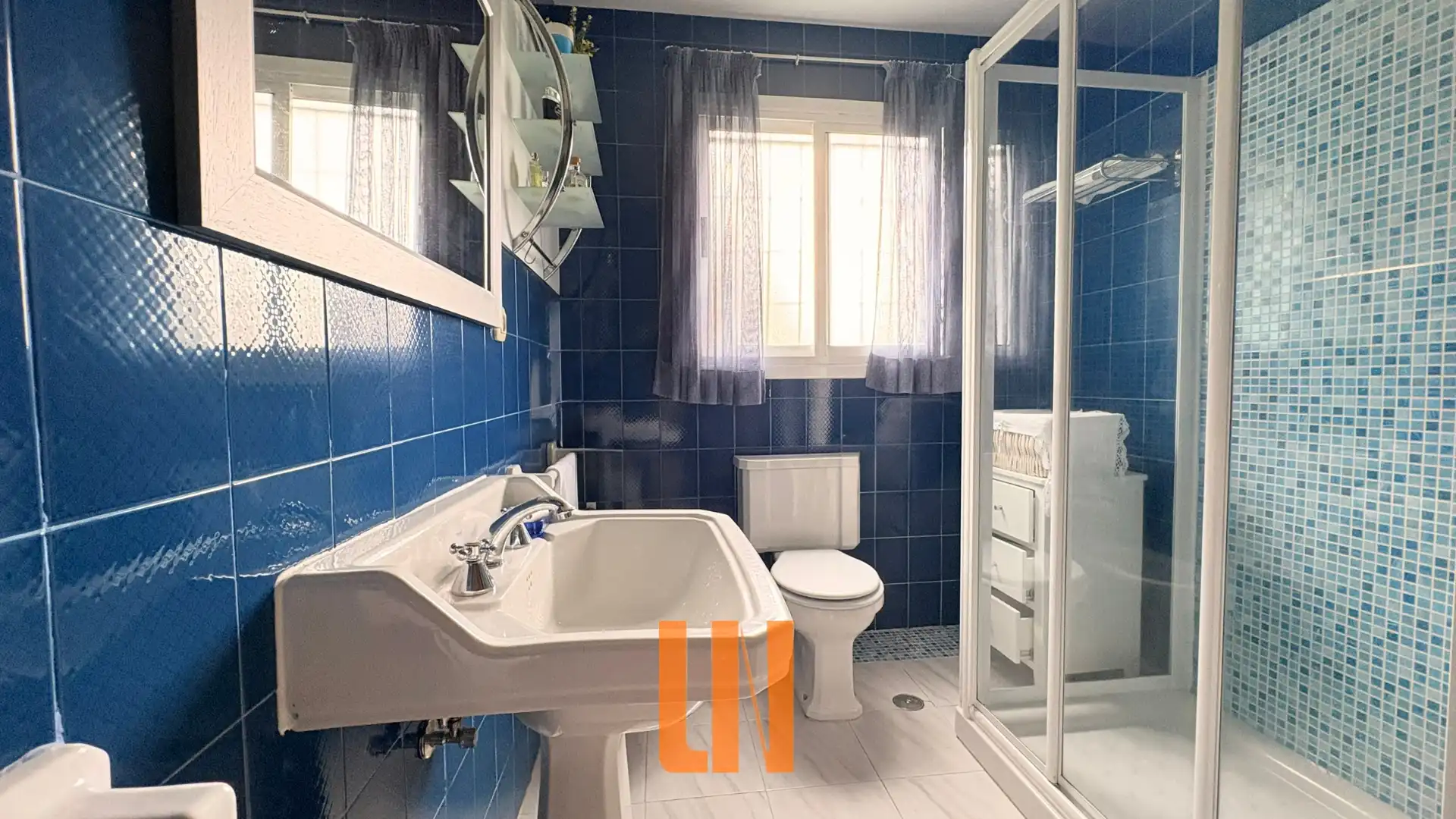 Bathroom of Houses for sale in Oleiros  with Heating, Private garden and Parquet flooring