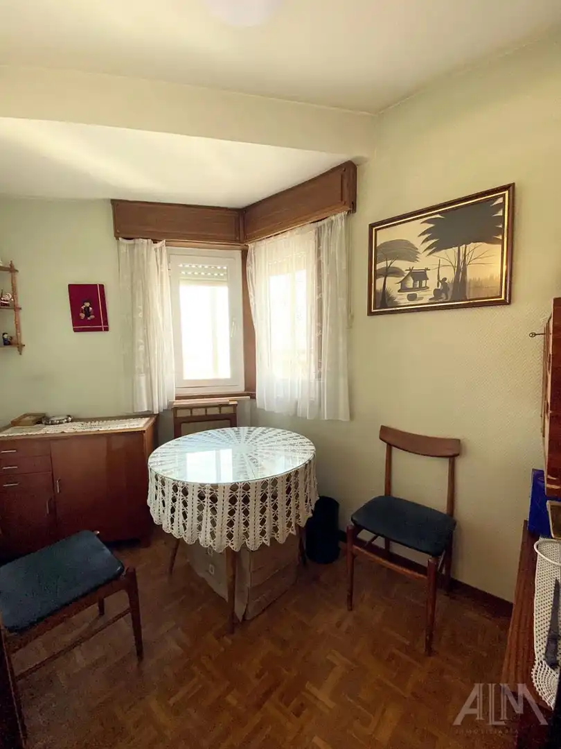 Flat with lift for sale in Reyes Católicos, imagen 4