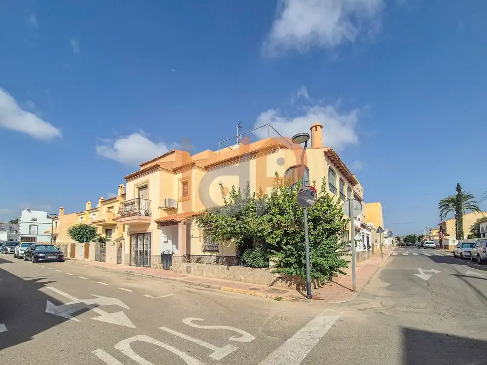 Duplex à vendre à Vera Ciudad