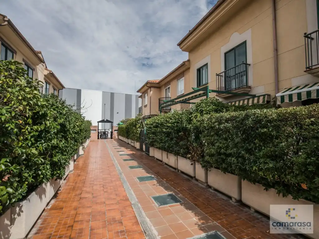 Vista exterior de Casa adosada en venta en Ávila