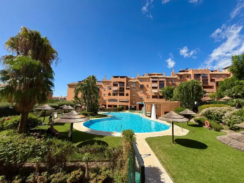 Vista exterior de Pis en venda en Torremolinos amb Aire condicionat, Terrassa i Traster