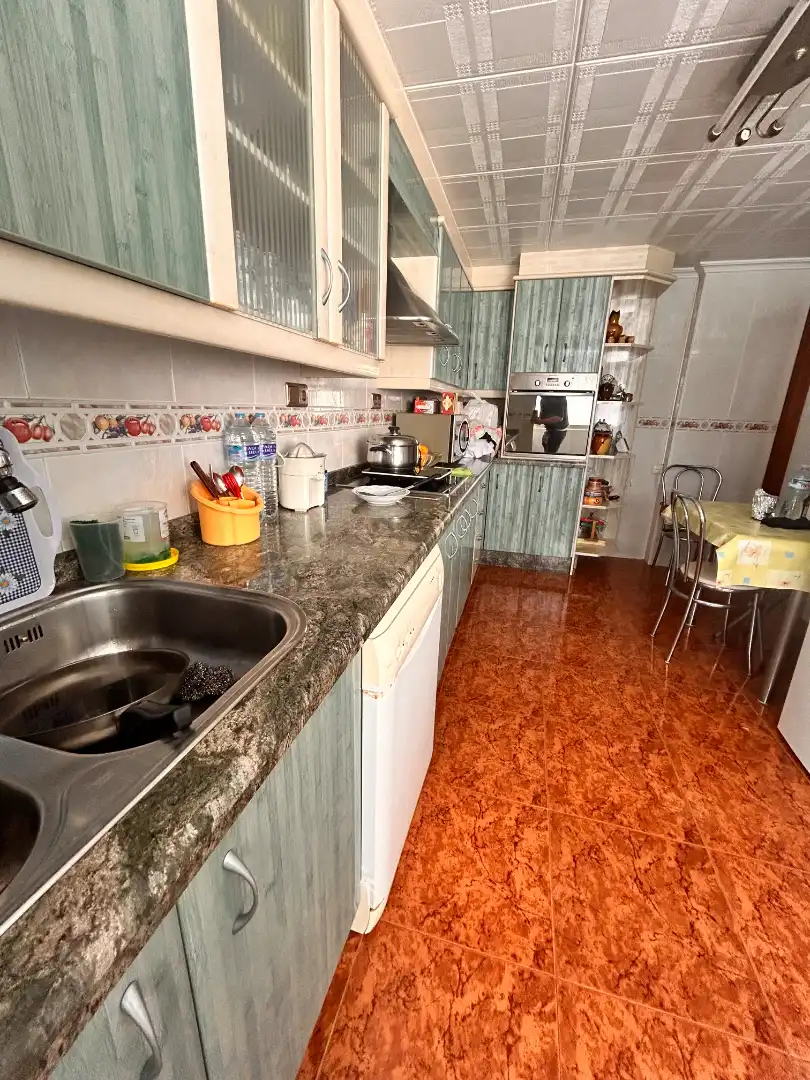 Cocina de Piso en venta en Alicante / Alacant con Aire acondicionado, Amueblado y Balcón