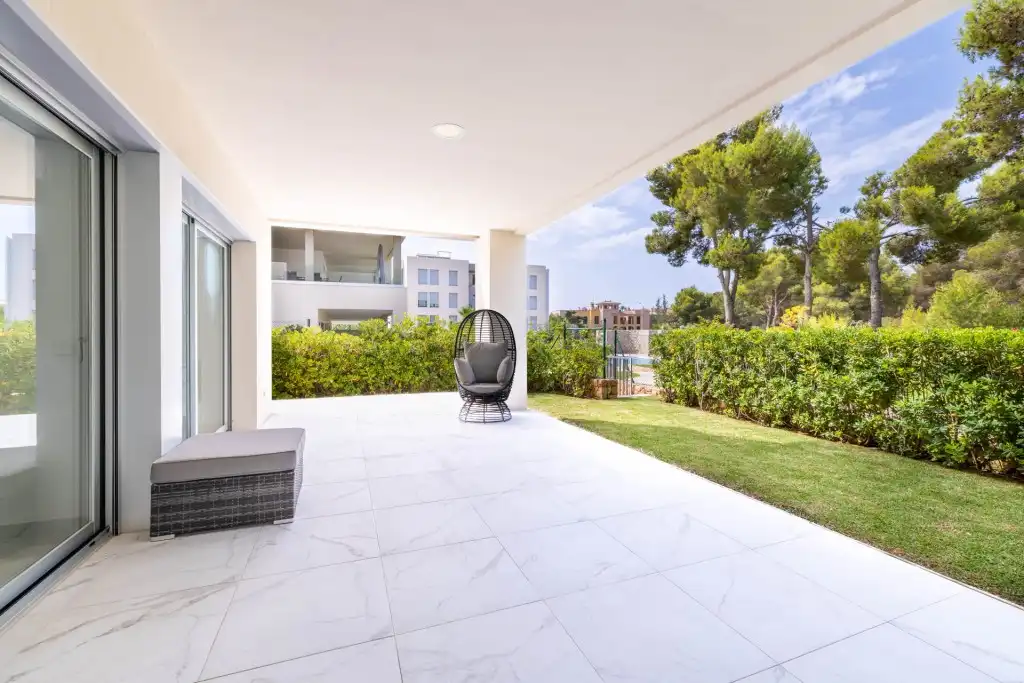 Terrassa de Apartament en venda en Calvià amb Aire condicionat, Calefacció i Jardí privat