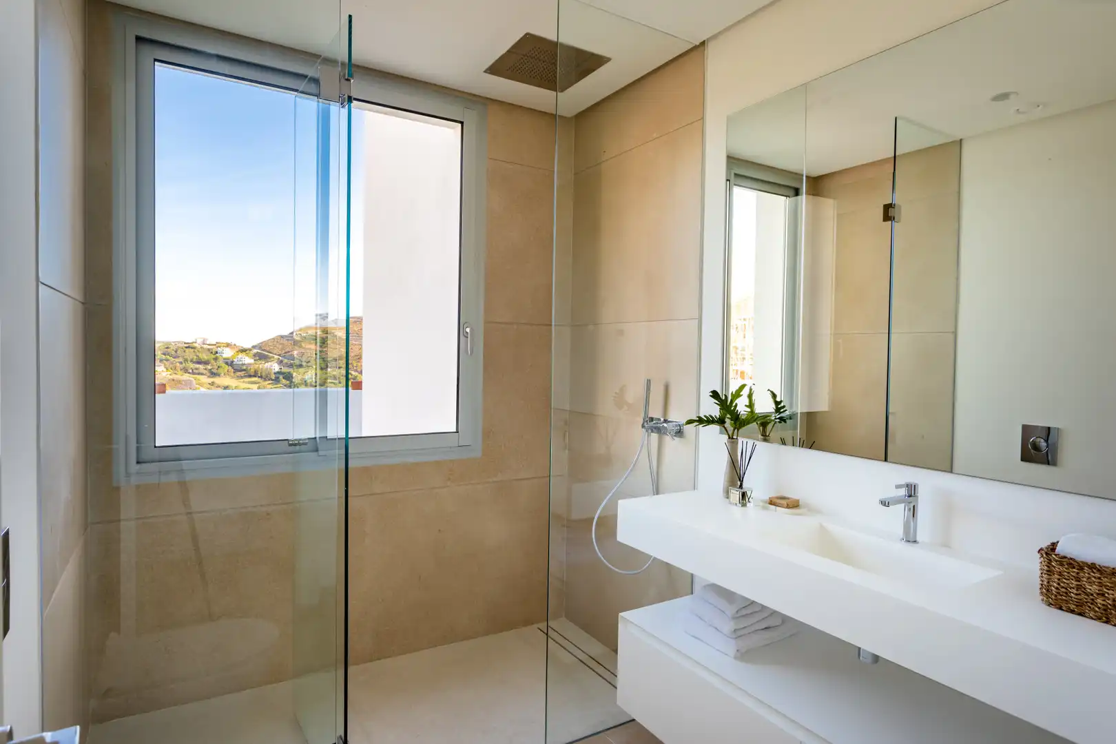 Apartment with pool for sale in Benahavís pueblo, imagen 38